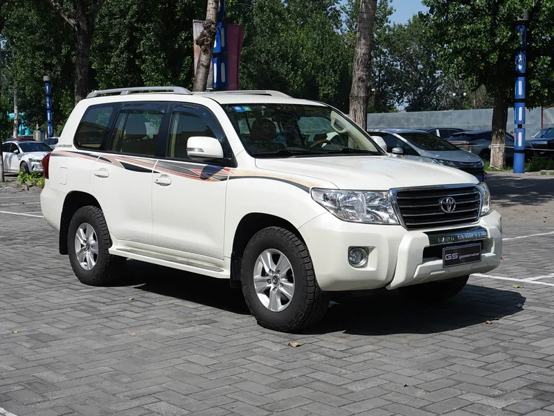 Toyota Land Cruiser (Imported) — фото 3
