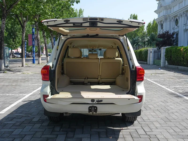 Toyota Land Cruiser (Imported) — фото 9
