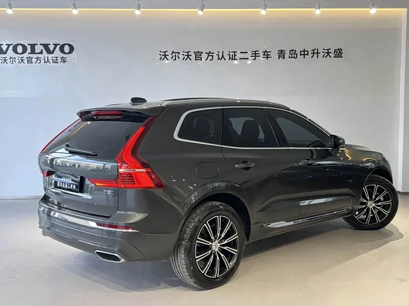 Volvo XC60 — фото 8