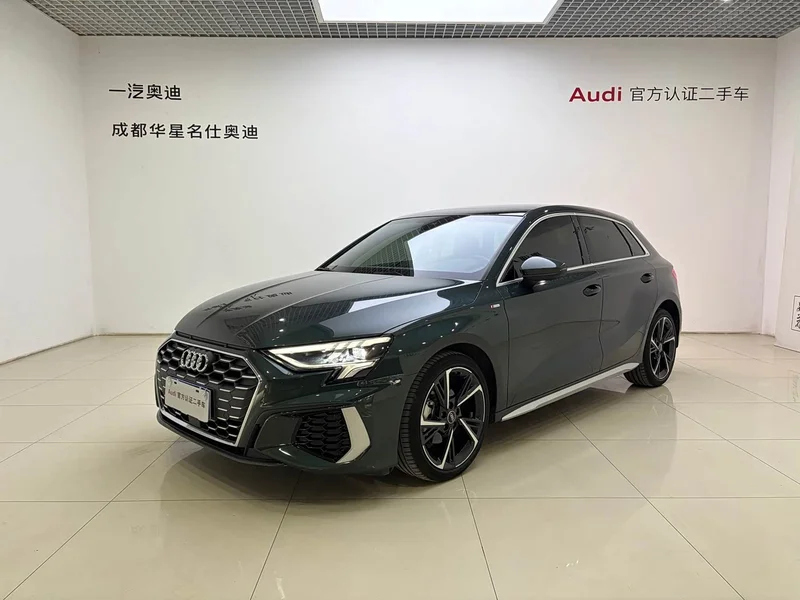 Audi A3 — фото 1