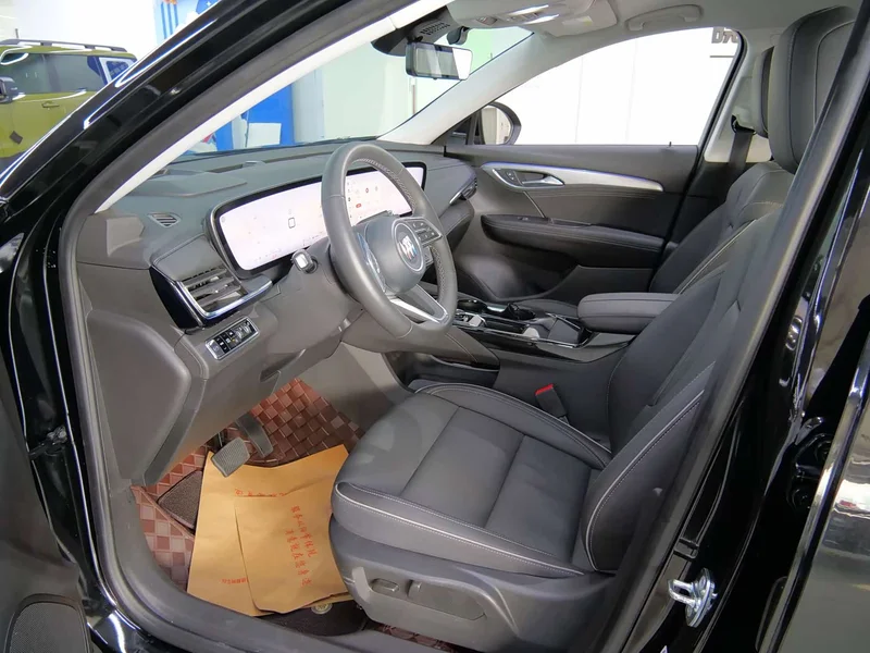 Buick Envision Plus — фото 8