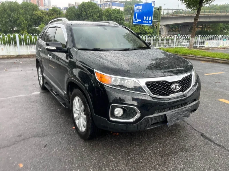 Kia Sorento — фото 3