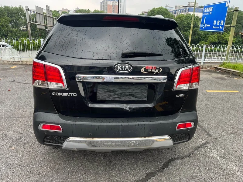 Kia Sorento — фото 4