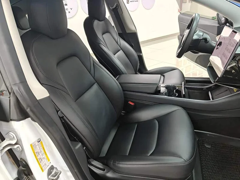 Tesla Model 3 — фото 13