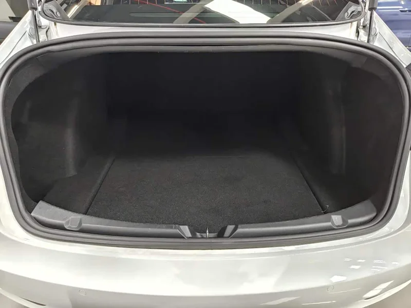 Tesla Model 3 — фото 14