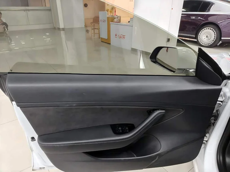 Tesla Model 3 — фото 15