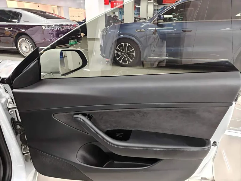 Tesla Model 3 — фото 18