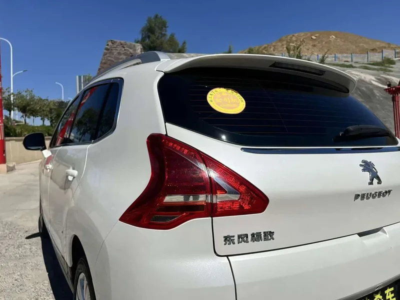 Peugeot 3008 — фото 15