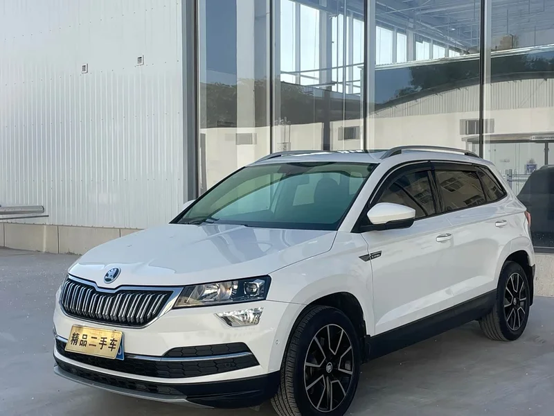 Skoda Karoq — фото 1