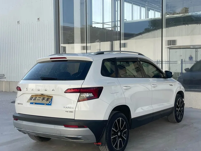 Skoda Karoq — фото 9