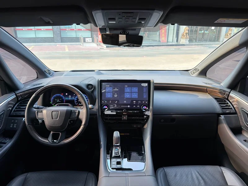 Toyota Vellfire — фото 6