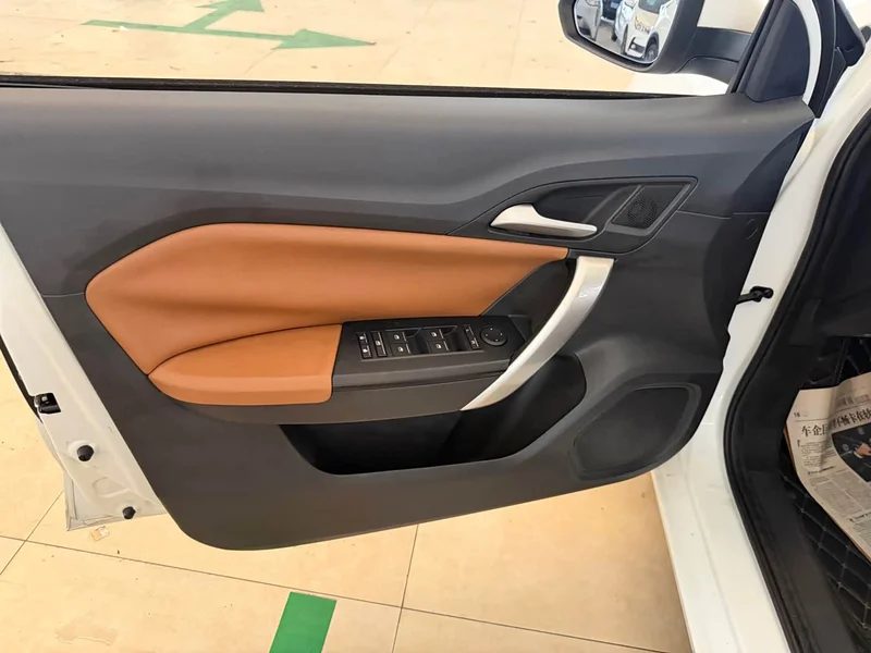 Citroën C3 sedan — фото 17