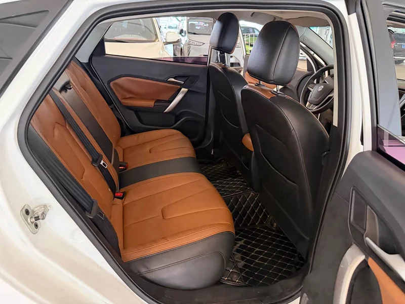 Citroën C3 sedan — фото 18