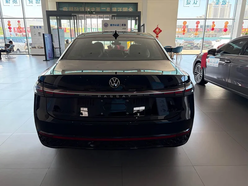 Volkswagen Passat — фото 5