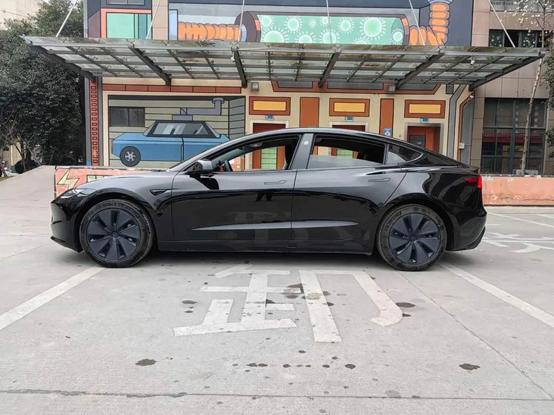 Tesla Model 3 — фото 20