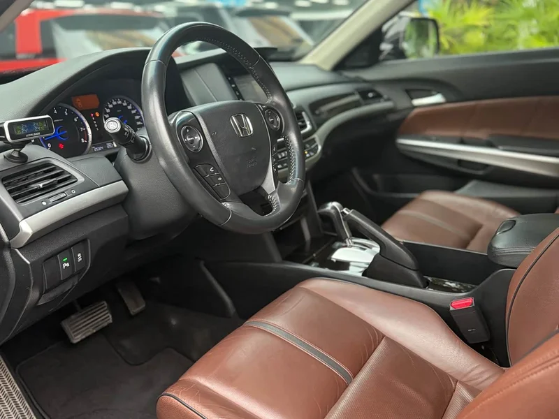 Honda Crosstour — фото 14