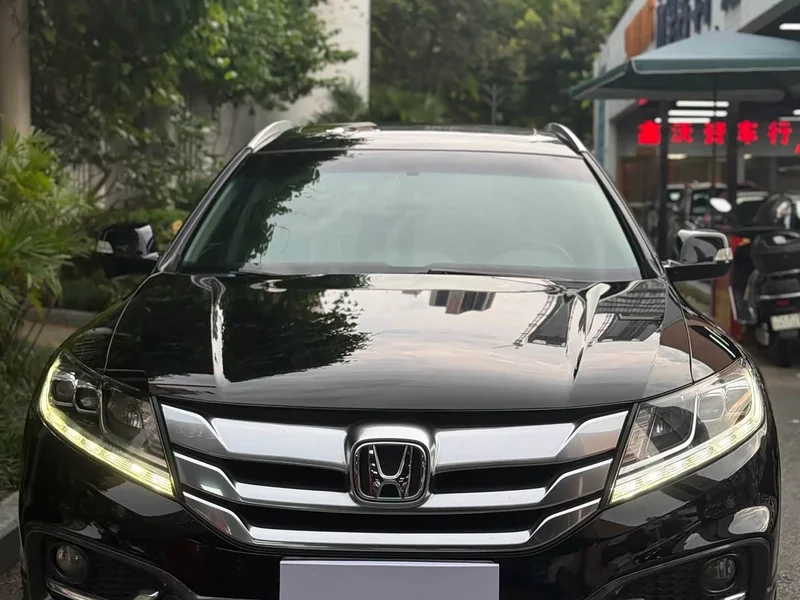 Honda Crosstour — фото 2