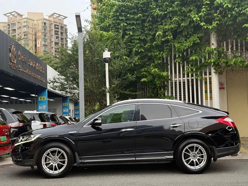 Honda Crosstour — фото 4