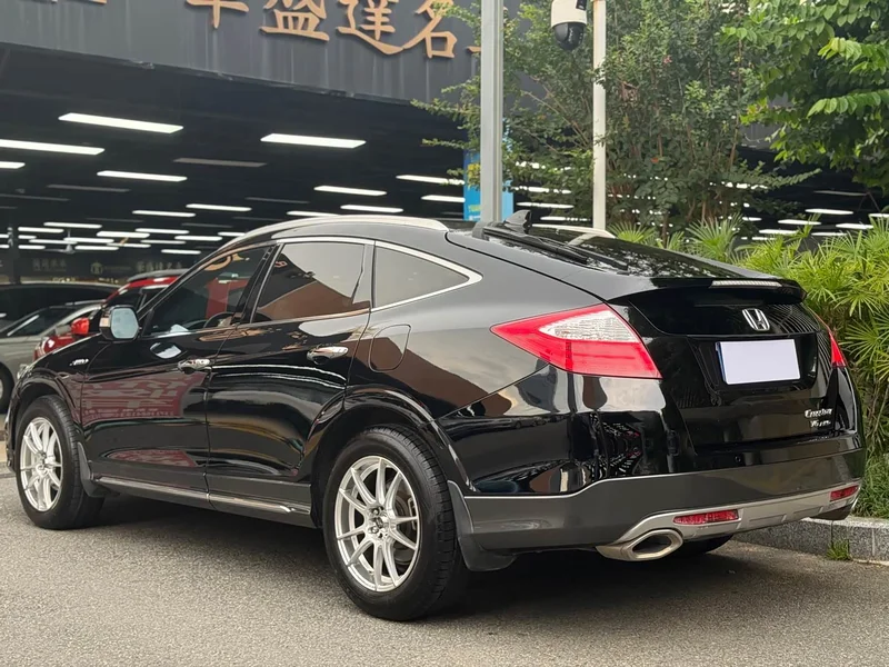Honda Crosstour — фото 5