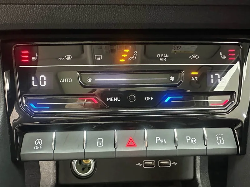 Skoda Karoq — фото 17