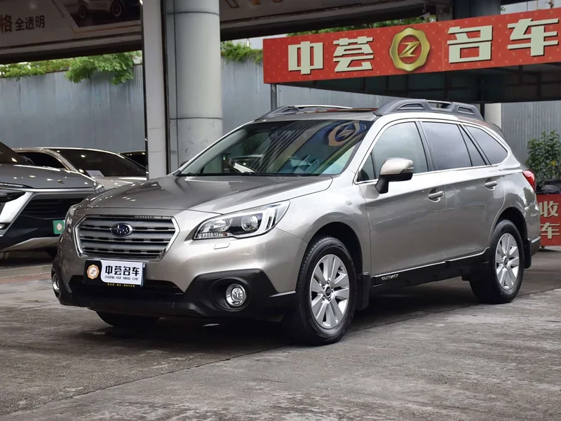 Subaru Outback — фото 1