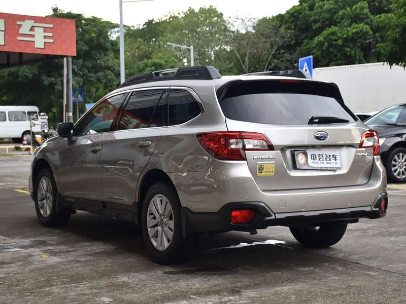 Subaru Outback — фото 18