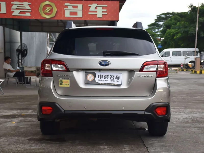 Subaru Outback — фото 19