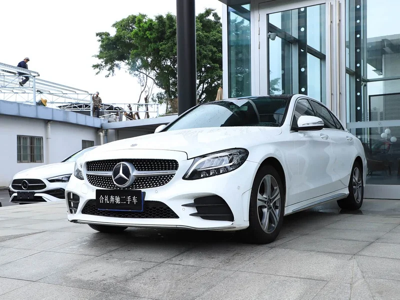 Mercedes-Benz C-Class — фото 1