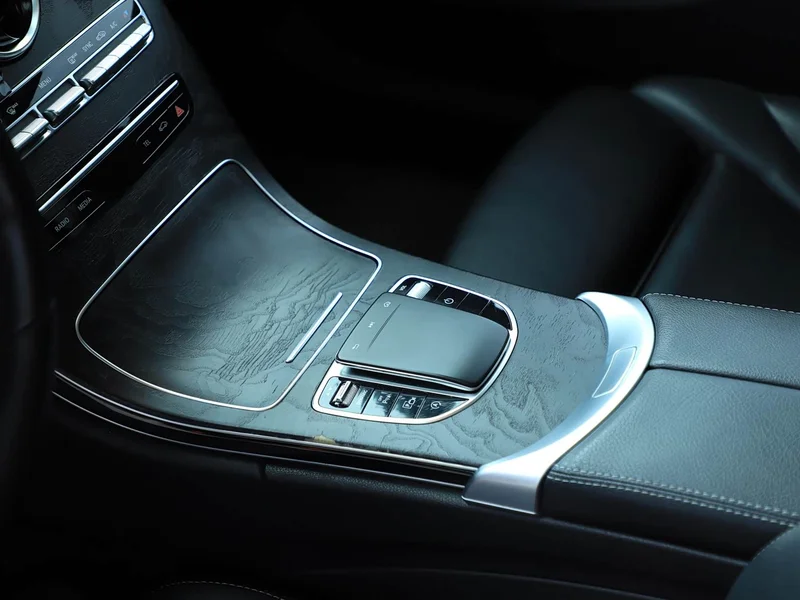 Mercedes-Benz C-Class — фото 18