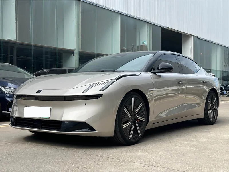 Lynk & Co Z10