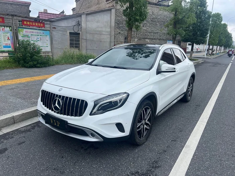 Mercedes-Benz GLA — фото 1