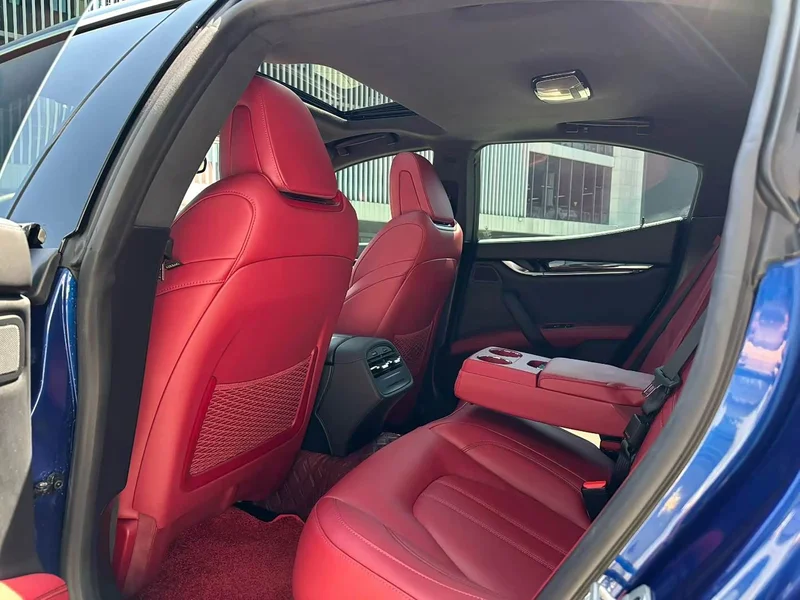 Maserati Ghibli — фото 6