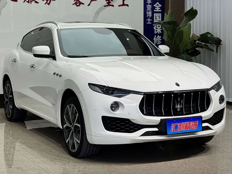 Maserati Levante — фото 3