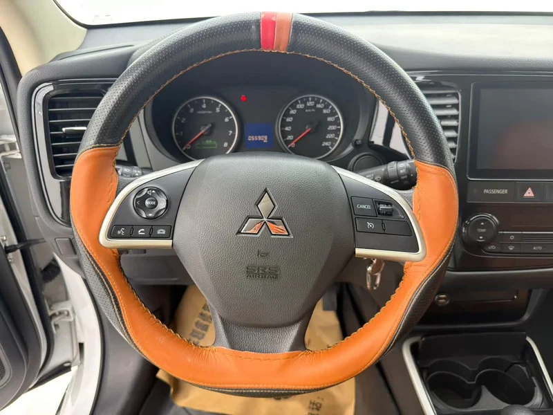 Mitsubishi Outlander — фото 11