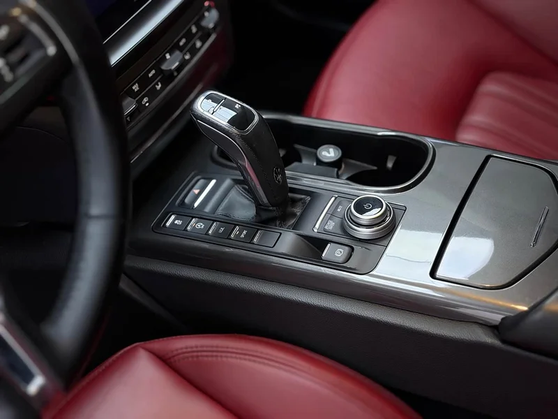 Maserati Ghibli — фото 11
