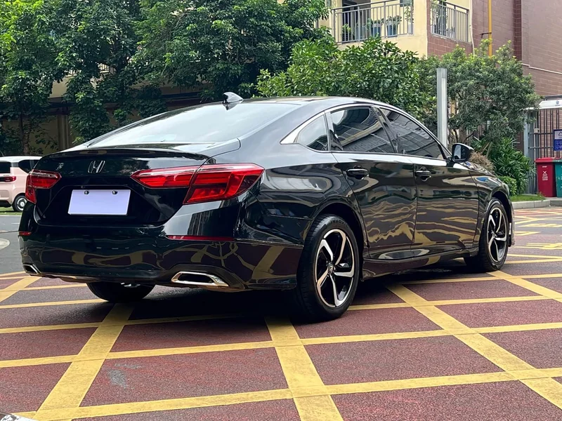 Hyundai Inspire — фото 5