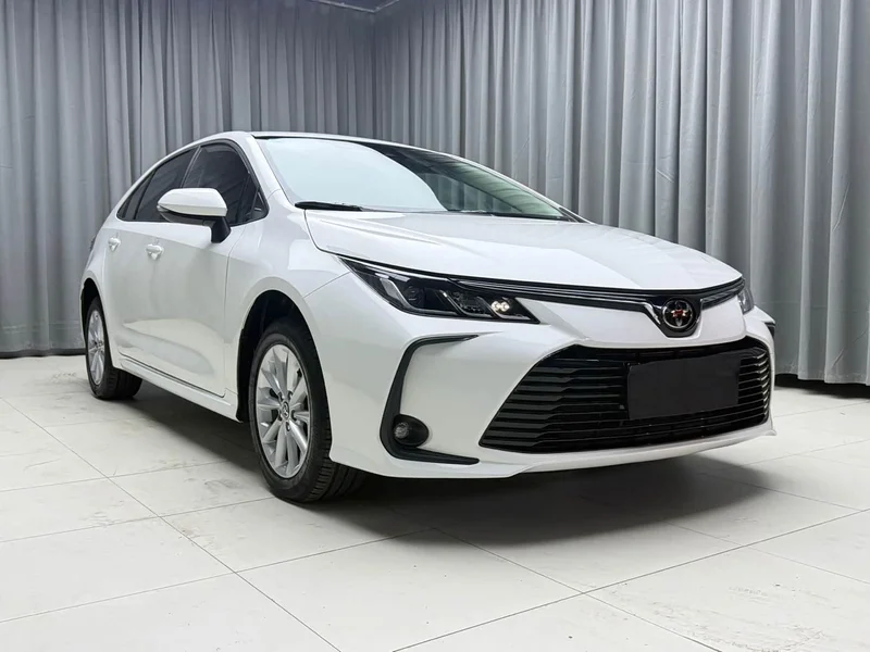 Toyota Corolla — фото 4