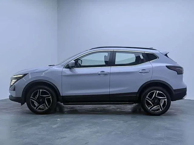 Nissan Qashqai — фото 16