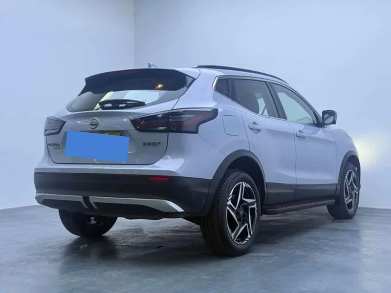 Nissan Qashqai — фото 5