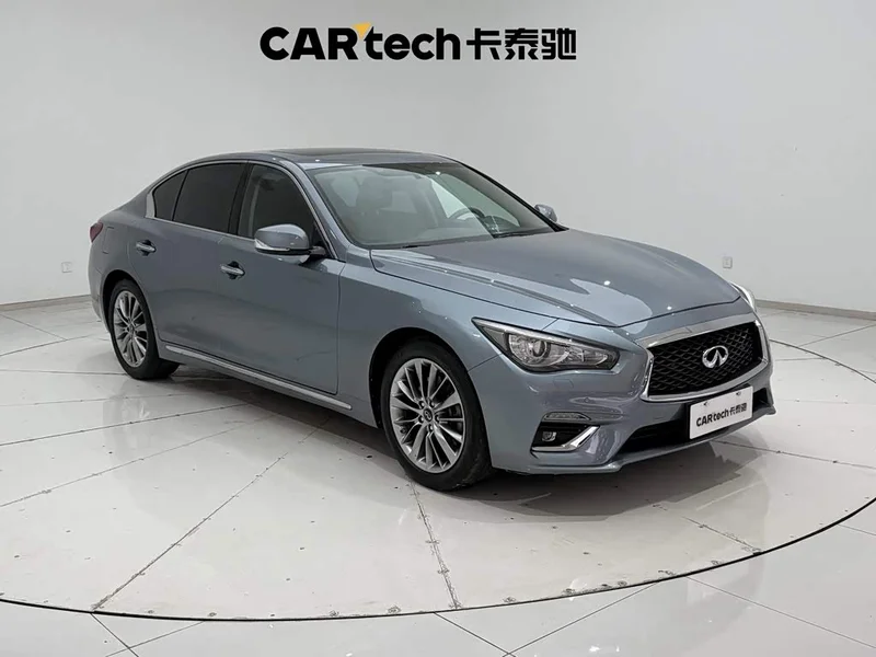 Infiniti Q50L