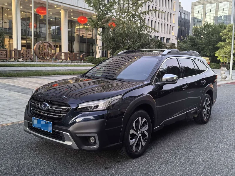 Subaru Outback — фото 1