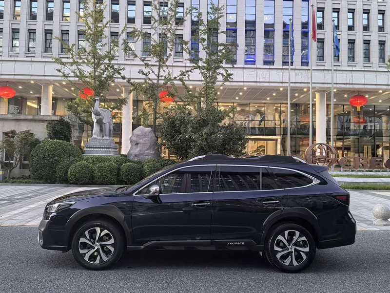 Subaru Outback — фото 2