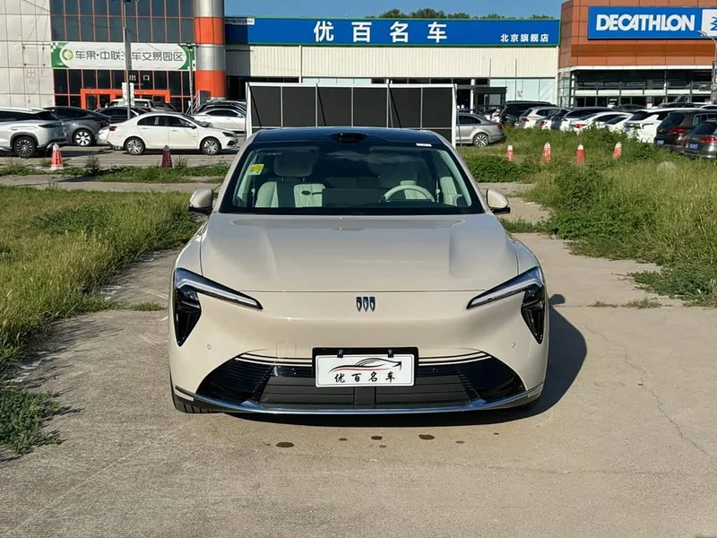 Buick ZhiJing L7 — фото 2