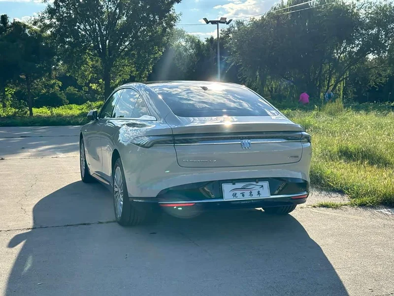 Buick ZhiJing L7 — фото 4