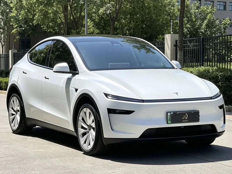 Tesla Model Y — фото 3