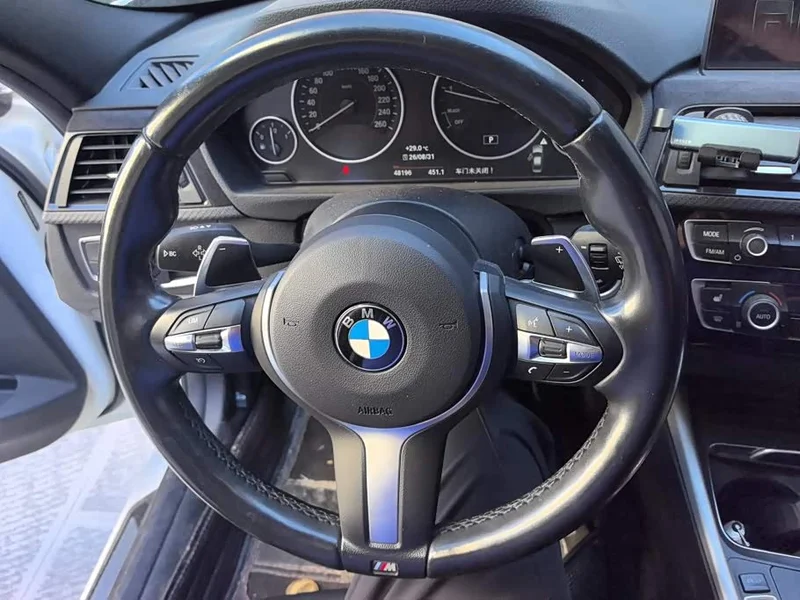 BMW 3-Series — фото 15