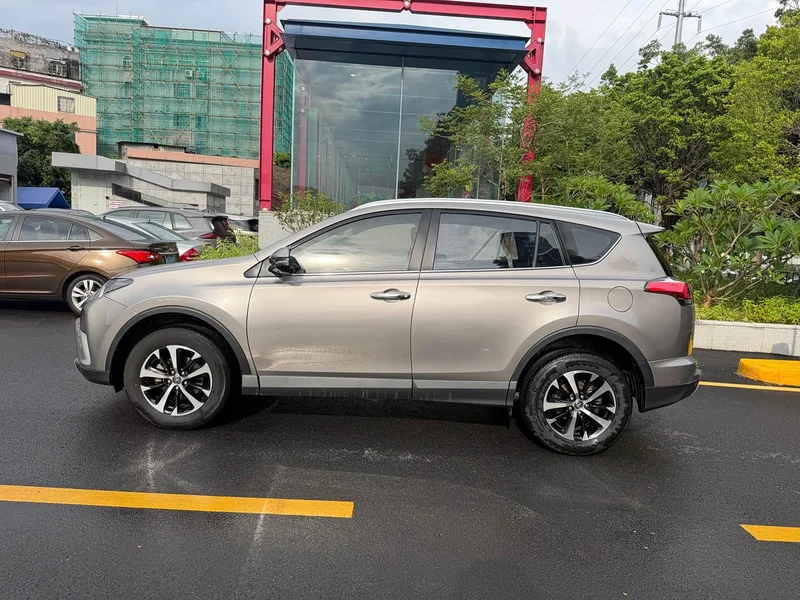 Toyota RAV4 Rongfang — фото 18