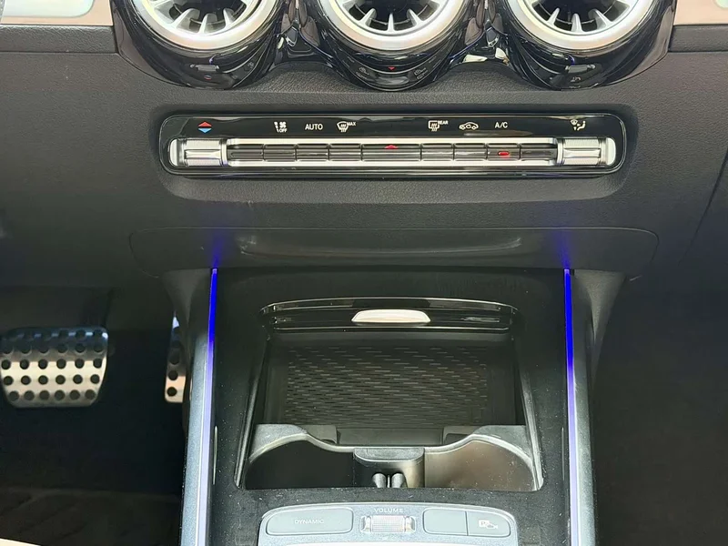 Mercedes-Benz GLB AMG — фото 15
