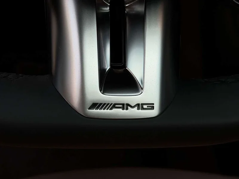 Mercedes-Benz GLB AMG — фото 16