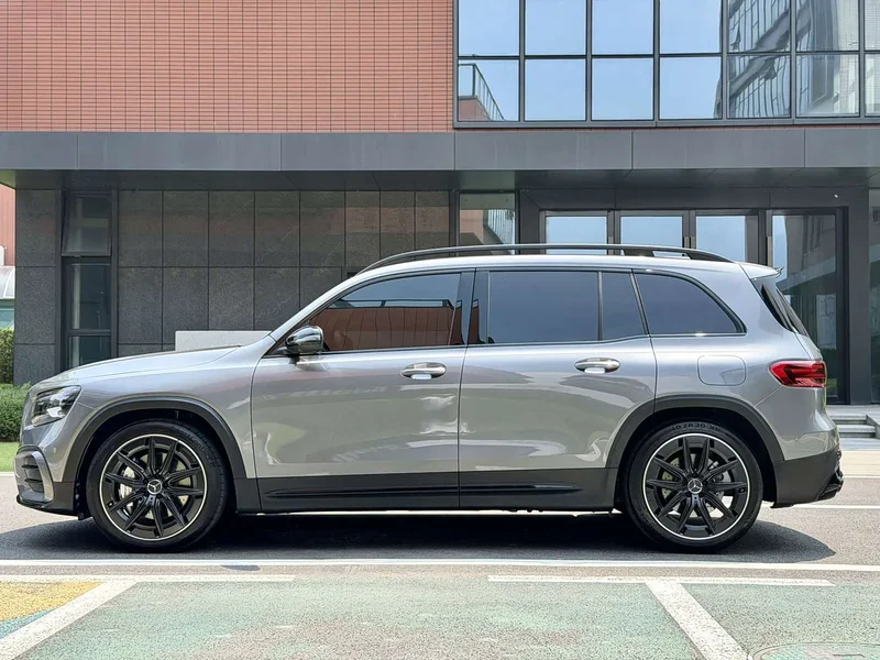 Mercedes-Benz GLB AMG — фото 20